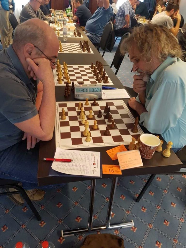 Jonas und Arnold qualifizieren sich für die Deutsche Schach Amateur Meisterschaft [DSAM] 1