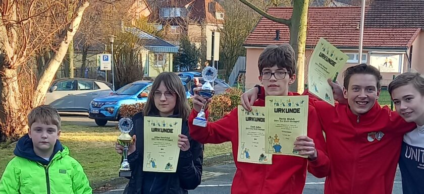 ESV Jugend fährt zur Jugendserie nach Goslar - drei Pokale für den ESV! 1