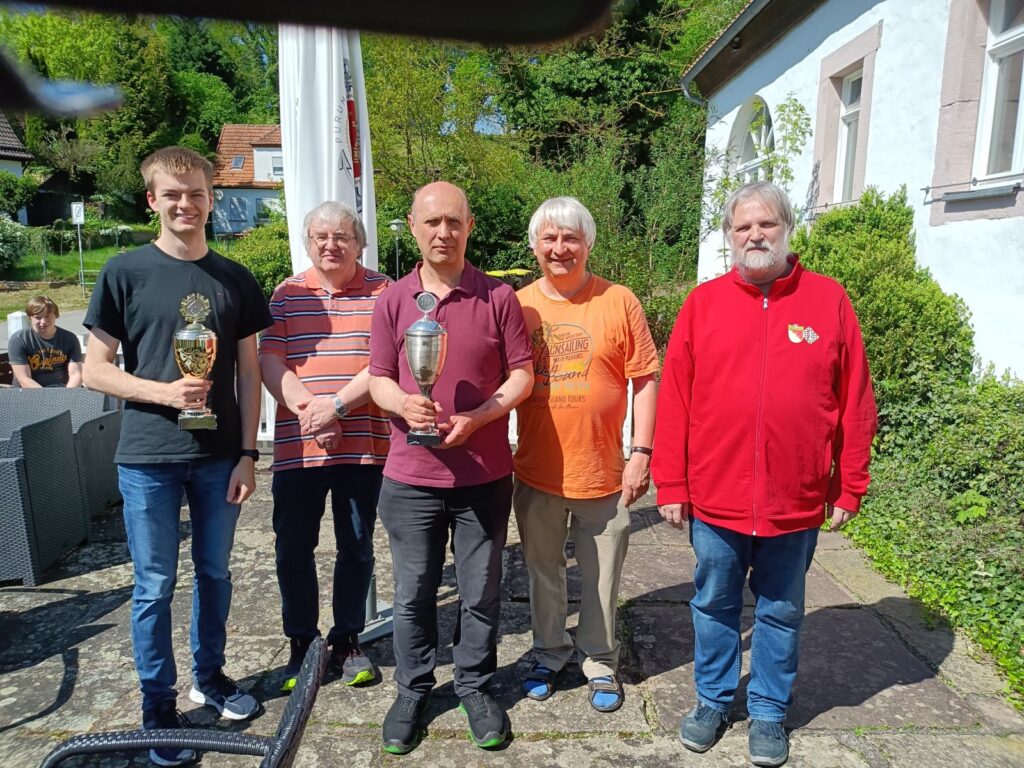 Maiblitzturnier Beverungen 2025: Maximilian Vogel, Hartwig Hake, Ralf-Christian Diedrichs, Hans-Joachim Butz, Ingram Braun